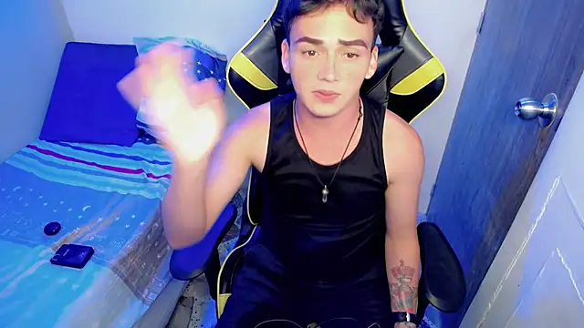 Вебкам-шоу Mathias_twinkk