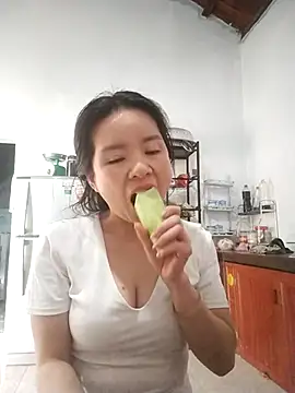 Ivy_Trix2 在線直播表演