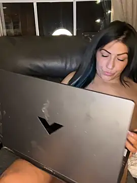 LittleMissEeve 现场XXX聊天