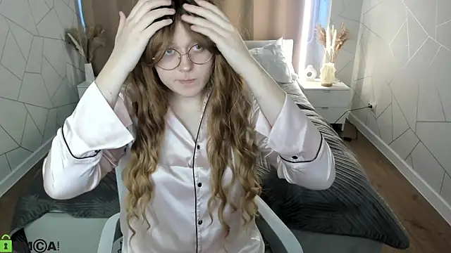 luna_c0raのライブXXXチャット