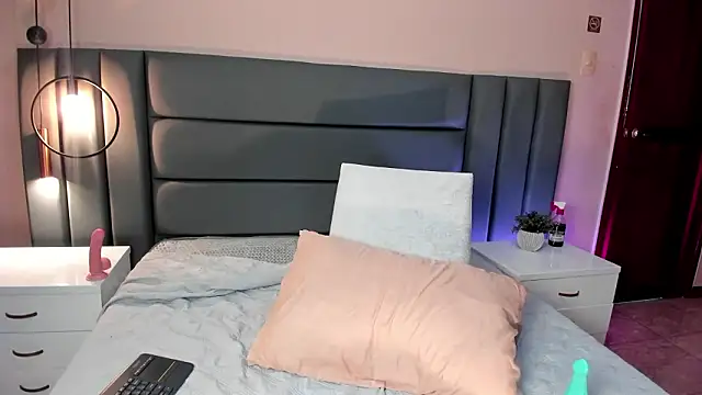 Czat XXX na żywo – Zamira_Taylor