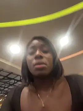 Chat +18 de ZarahFerreira ao vivo