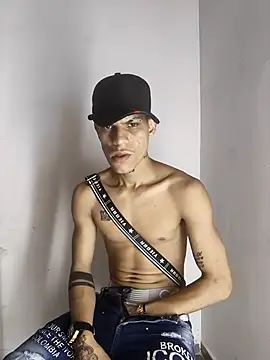 ethanchamo Webcam show