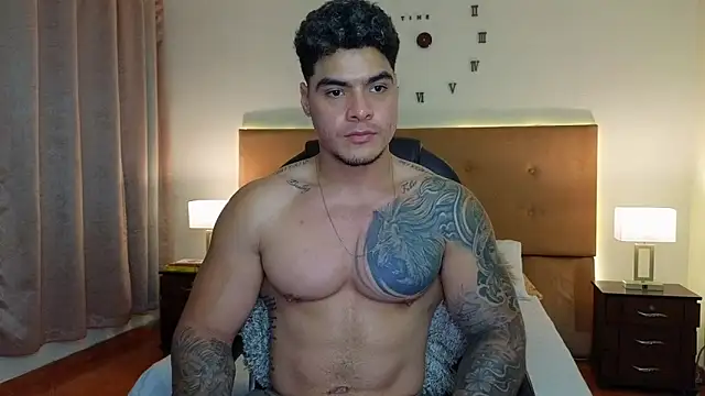 Steven_Velez 现场XXX聊天