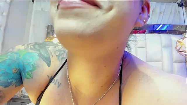 Nara_belen Chat XXX in diretta