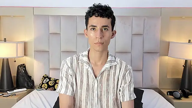 Zahir_Ashar Adlı Modelin Canlı XXX Sohbeti