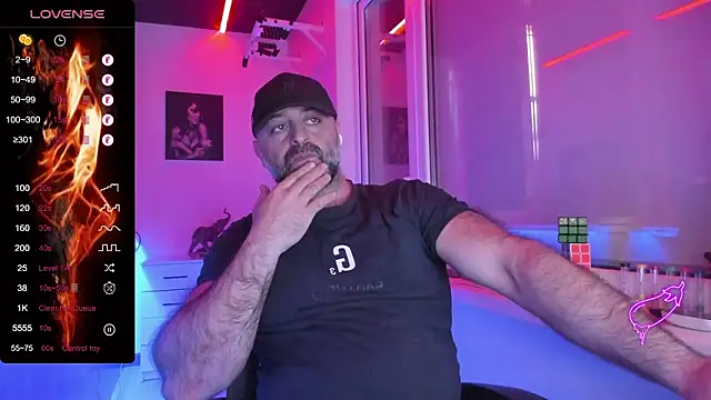 HAIR-MAN Live XXX Chat