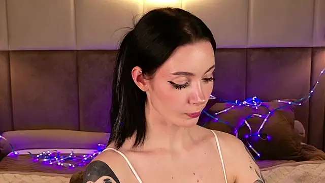 Goldy_Stark Chat XXX in diretta