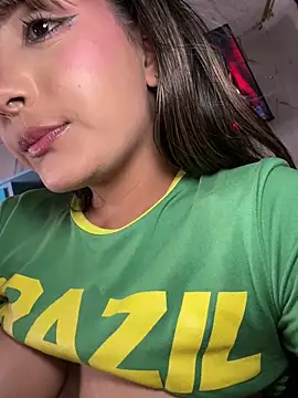 Angiesweet15 现场XXX聊天