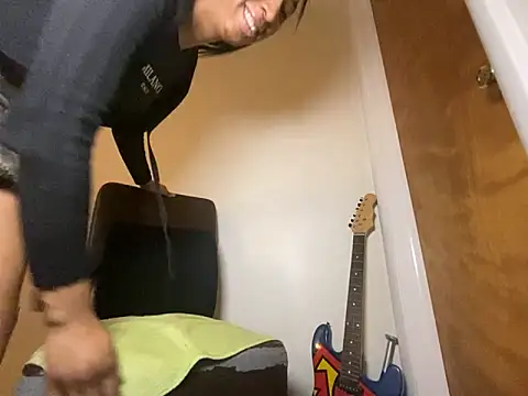 LeBimbo 现场XXX聊天