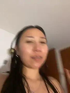 Aimilayne: απευθείας συνομιλία ΧΧΧ