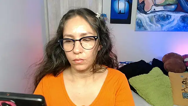 naihroby's Live XXX Chat