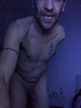 TORAKIKI79 Chat XXX in diretta