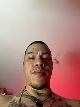 AlphaMasterXxx's Live XXX Chat