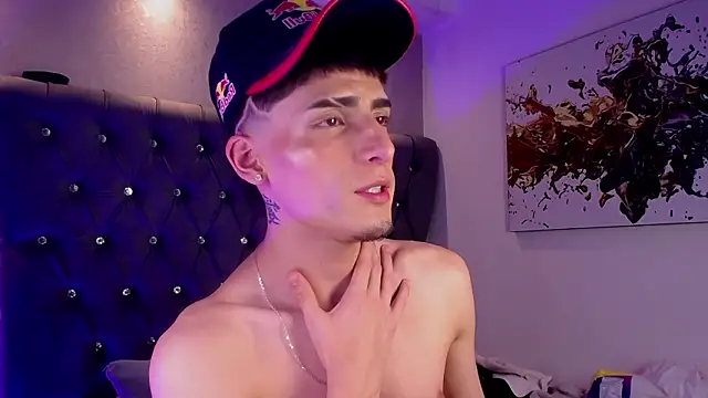 MateoMitchell Chat XXX in diretta