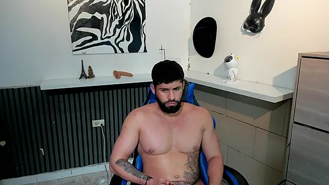 BENEDIICK's Live XXX Chat