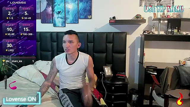 Mike_Waters Live XXX Chat