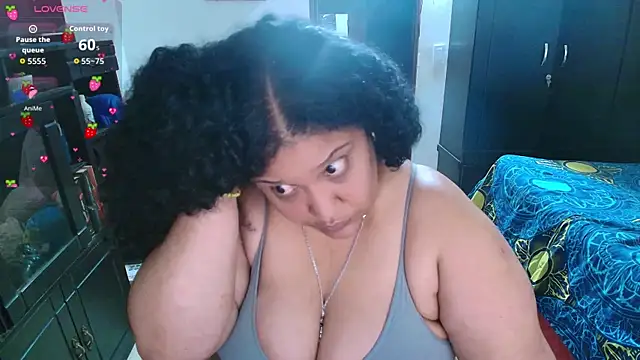 millaroberts live XXX chat