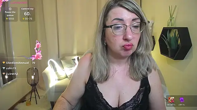 KKMimiKK Live XXX-Chat