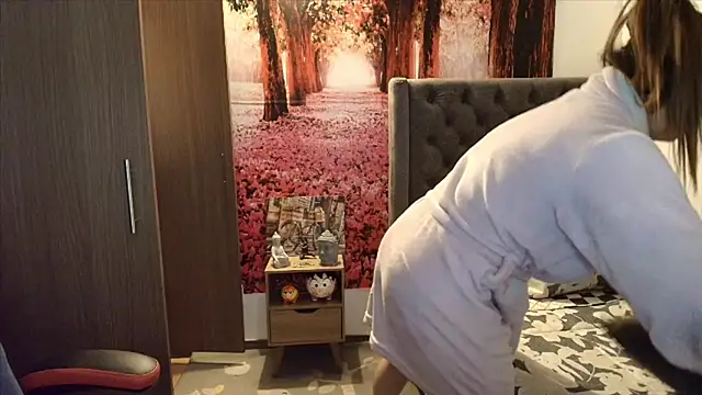 sofia23dirty: απευθείας συνομιλία ΧΧΧ