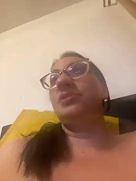 gloria7v05 Chat XXX in diretta