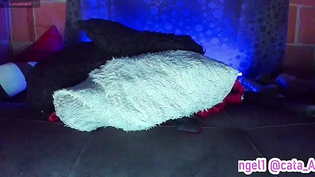 Cata-angel's Live XXX Chat