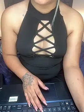 MeganCrow 现场XXX聊天