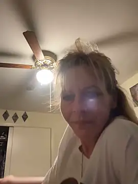 FireAfterDark's Live XXX Chat