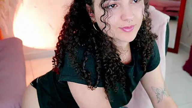 merida_bell18's Live XXX Chat