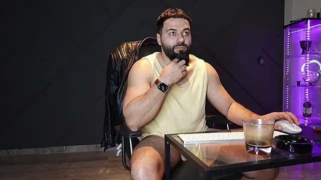 mattmasterss' Live XXX Chat