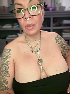 dieseldame1313 Adlı Modelin Web Kamerası Şovu