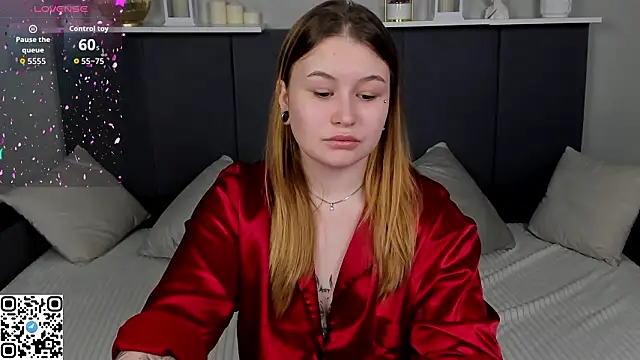 MilanaXHoney's Live XXX Chat