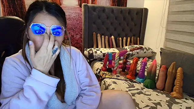 sofia23dirty 即時 XXX 聊天