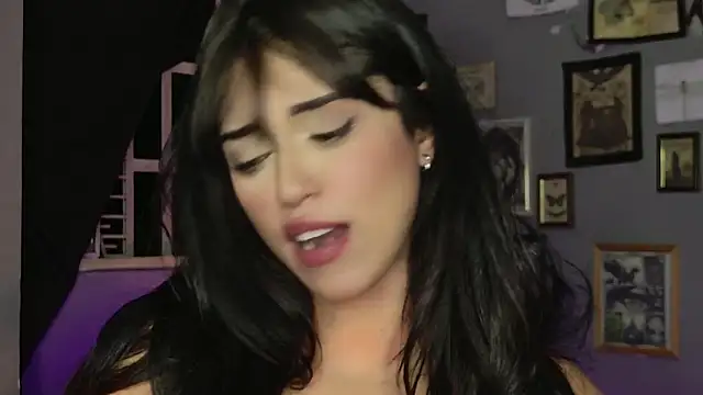 دردشة YourKatt الجنسية المباشرة