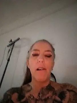 Chat XXX Live vamporasuccubus19777