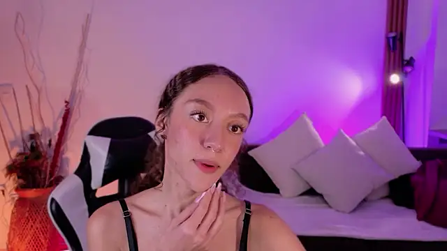 ChloeMoreti live XXX chat