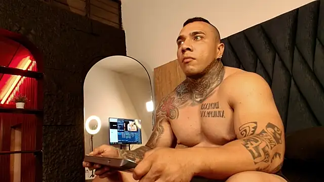 Show modela King-magic na web-kameri