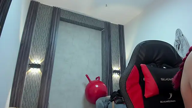 selene_red_'s Live XXX Chat