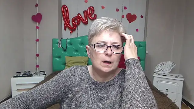 EmiliaGree – Live XXX-chat