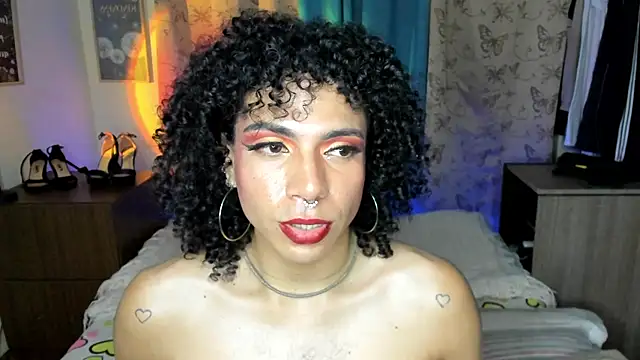 Angel_White25 Show in webcam