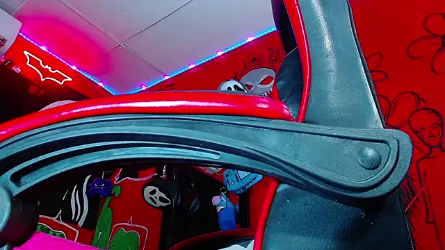 Monstermarcelinx Show in webcam