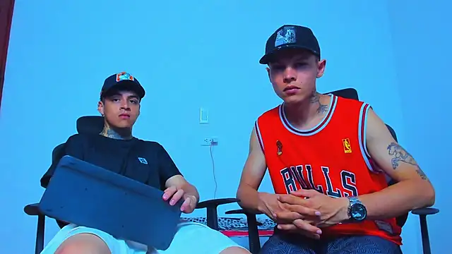 Thomas-Wil Adlı Modelin Web Kamerası Şovu