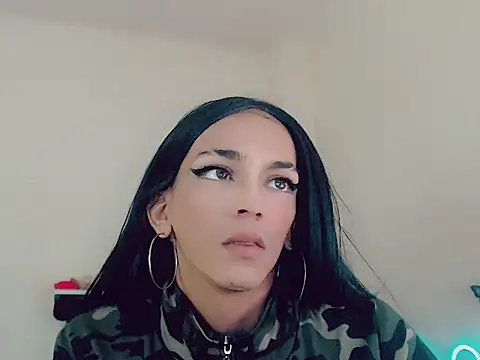 Show modela kimkardasha98 na web-kameri