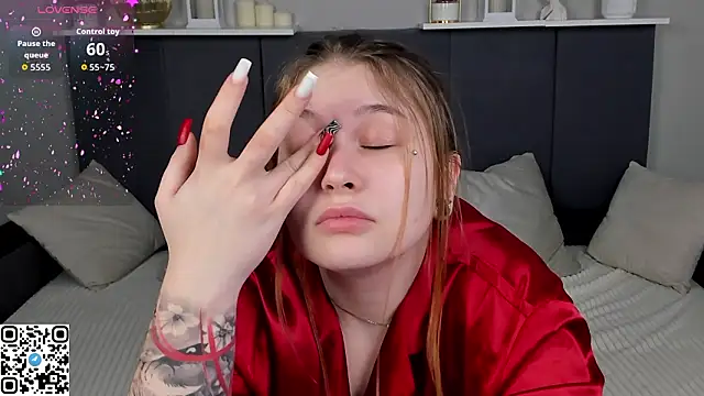 XXX chat uživo modela MilanaXHoney