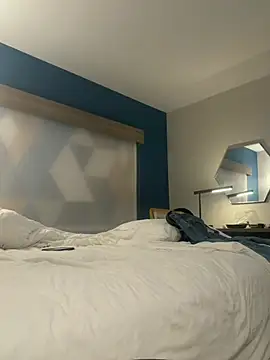 Mikejjone: απευθείας συνομιλία ΧΧΧ