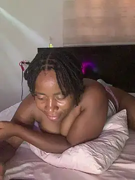 Chat +18 de MISSMAYSROOM ao vivo