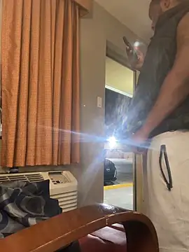 Chat XXX en directo de Stressreliever82