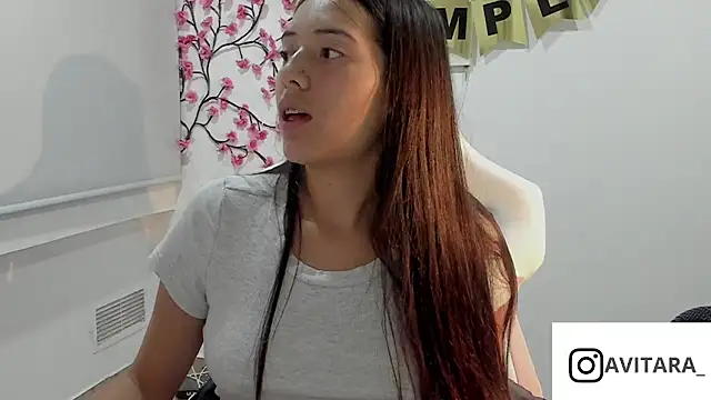 Онлайн чат XXX vanesita_