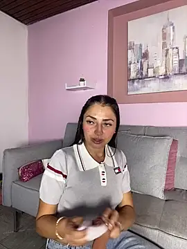 ArianaDominguezPink_'s Live XXX Chat
