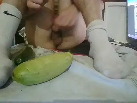 Bigfeet47dikcis17 Webcam Show